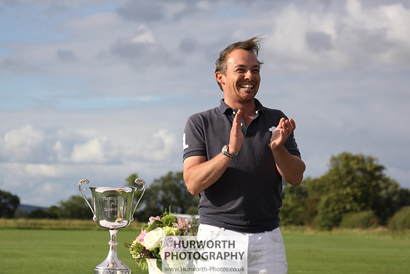 White Rose Polo 042