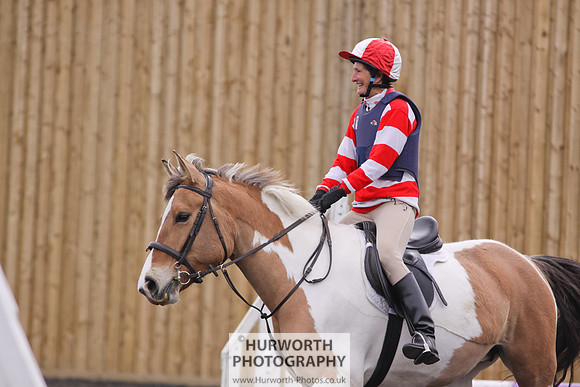 ShowCross 047
