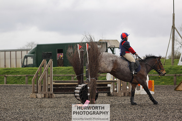 ShowCross 049