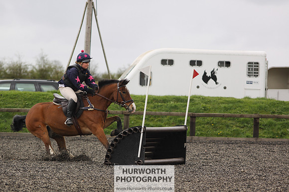 ShowCross 095