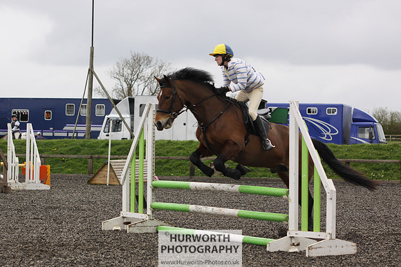 ShowCross 213
