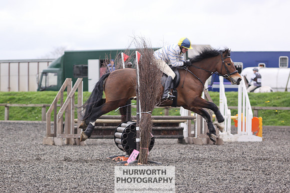 ShowCross 223