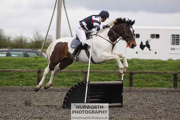 ShowCross 265