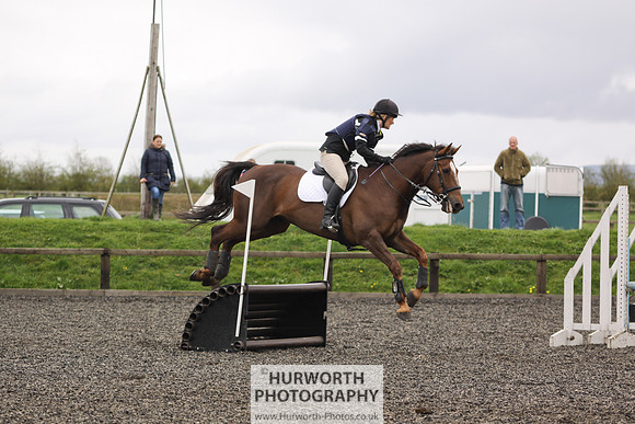 ShowCross 273