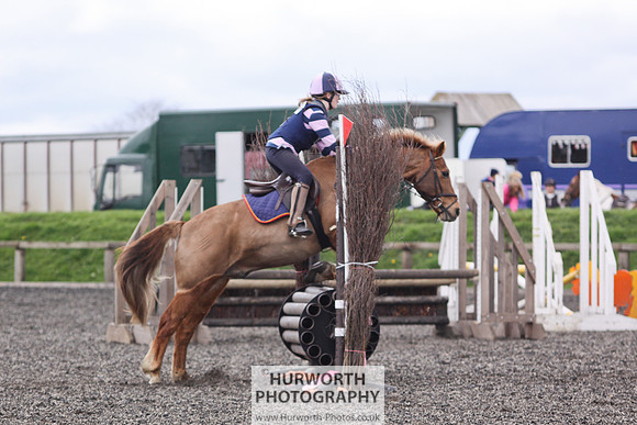 ShowCross 335
