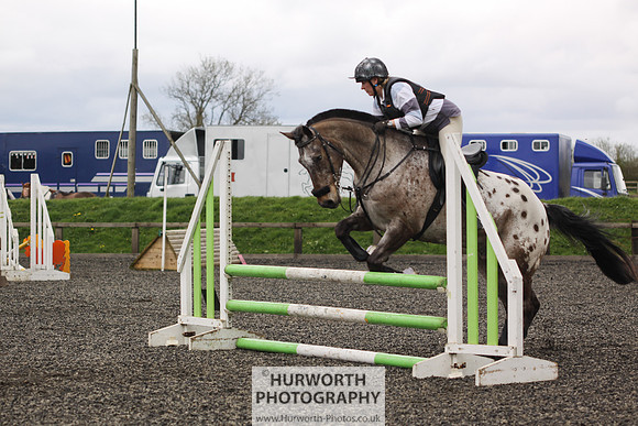 ShowCross 340
