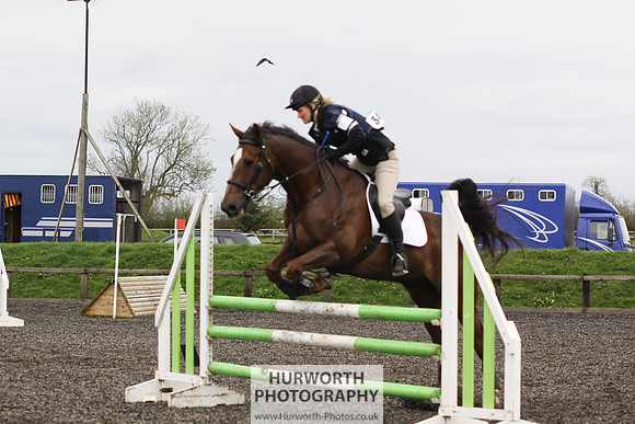 ShowCross 242