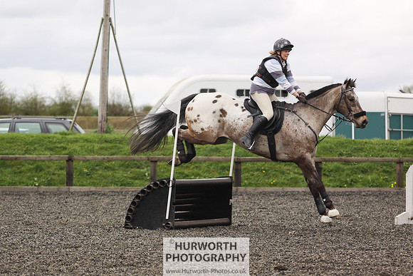 ShowCross 349