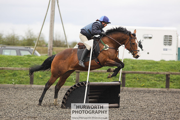 ShowCross 373