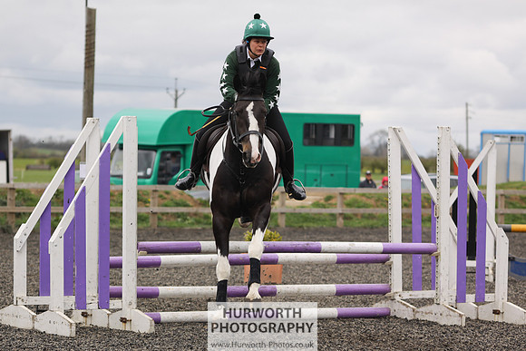 ShowCross 377