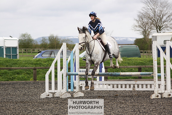 ShowCross 275