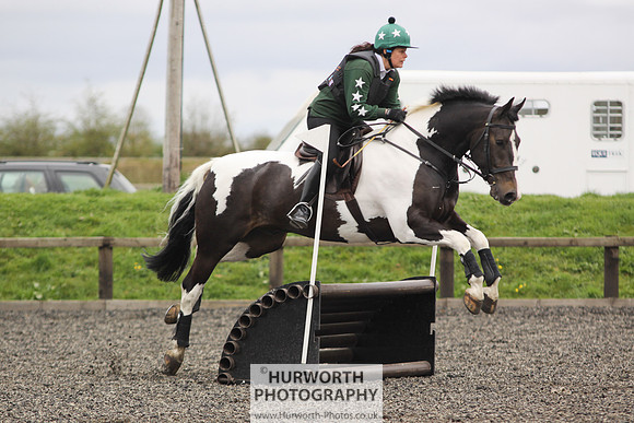 ShowCross 387