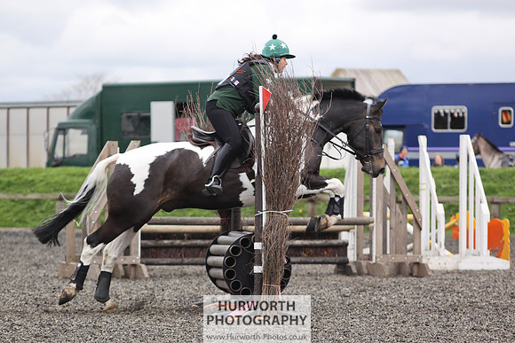 ShowCross 388