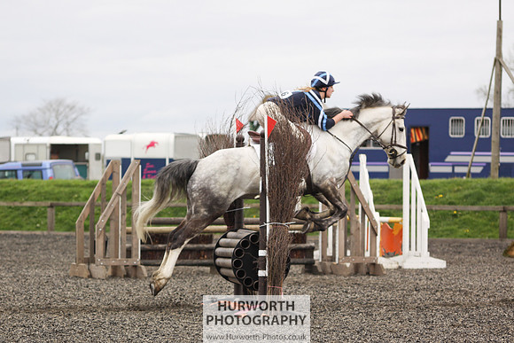 ShowCross 285