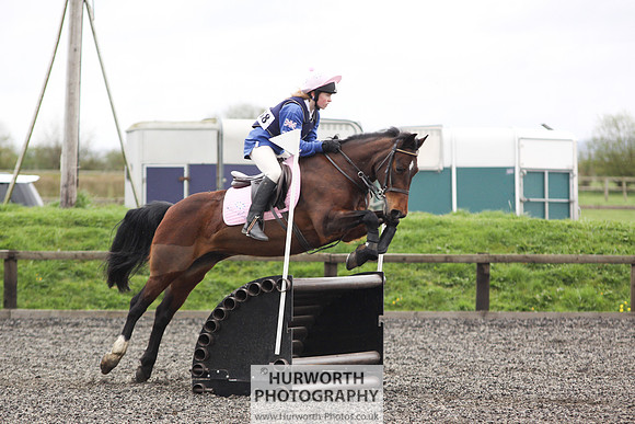 ShowCross 297