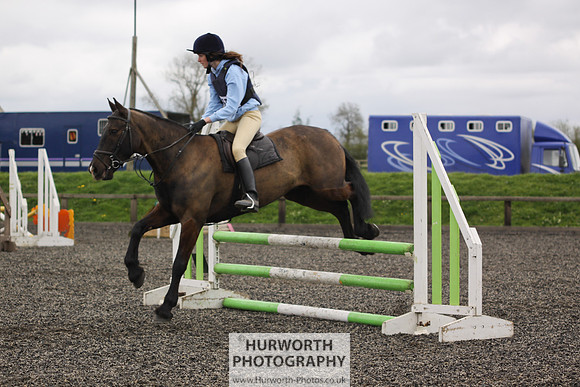 ShowCross 402
