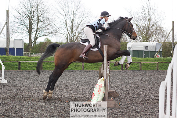 ShowCross 330