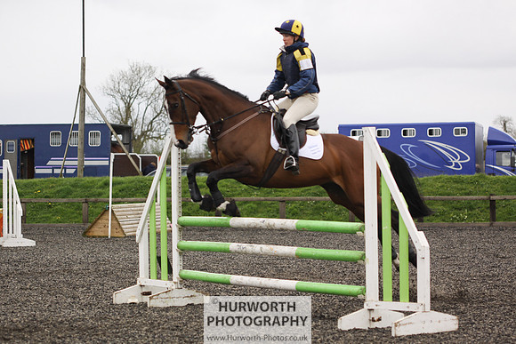 ShowCross 050
