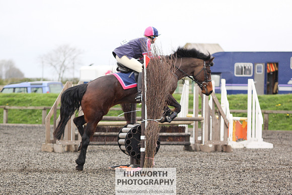 ShowCross 093