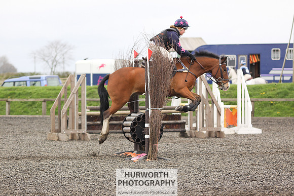 ShowCross 105