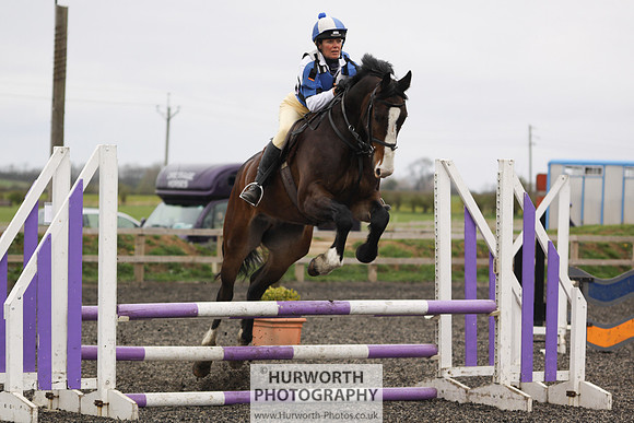 ShowCross 135