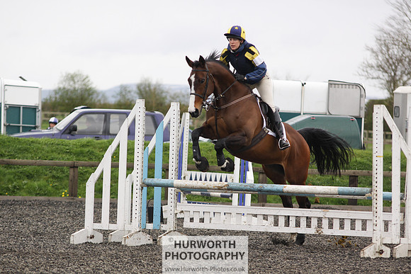 ShowCross 158