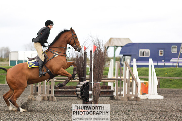 ShowCross 104