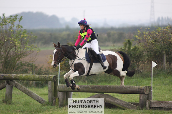 Hurworth ShowCross 140