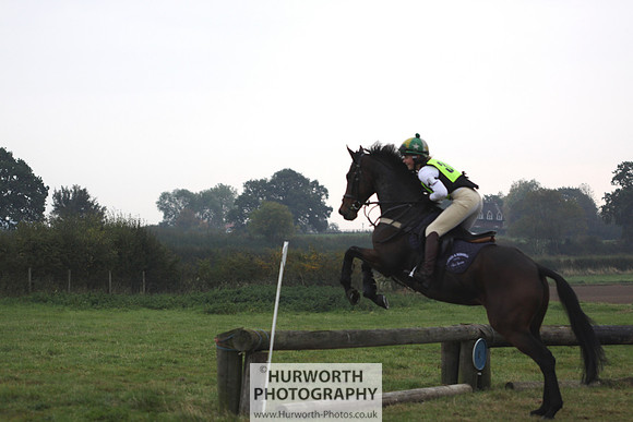 Hurworth ShowCross 212