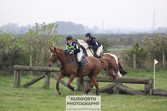 Hurworth ShowCross 220