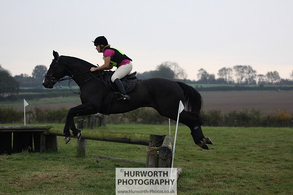 Hurworth ShowCross 255