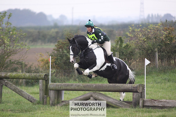 Hurworth ShowCross 256
