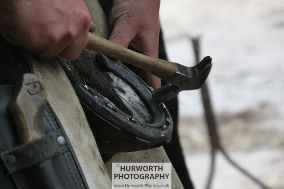 Farrier 128