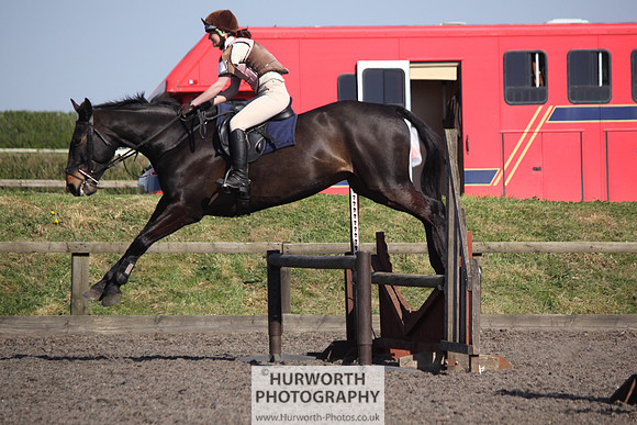 Hurworth Good Friday Show Cross 042