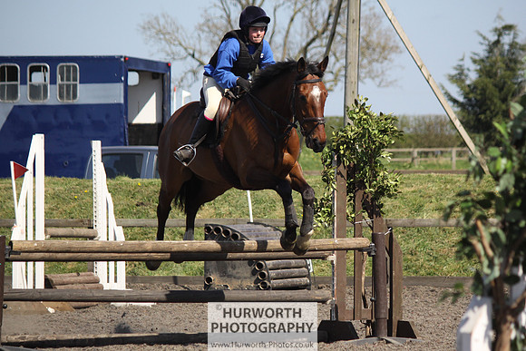 Hurworth Good Friday Show Cross 005