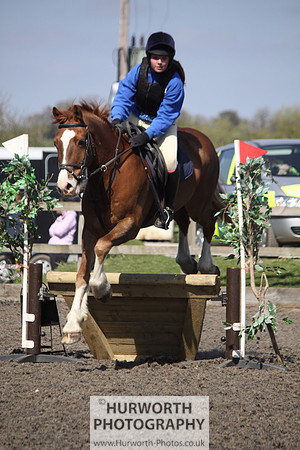 Hurworth Good Friday Show Cross 090