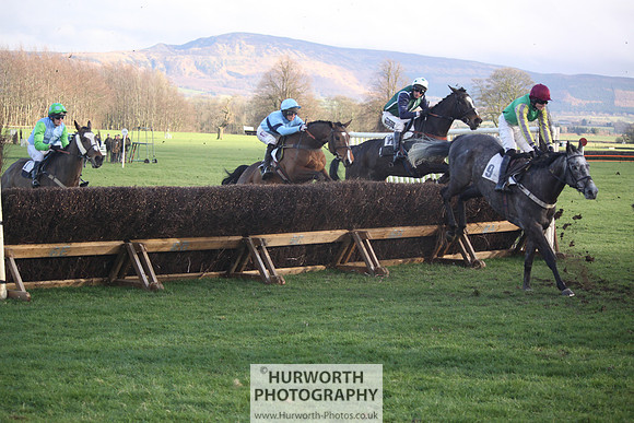 Hurworth Point to Point Maiden Div I 048