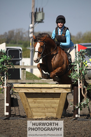 Hurworth Good Friday Show Cross 018