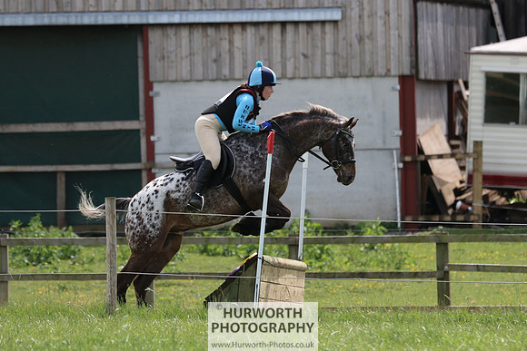 Hurworth Show Cross 140