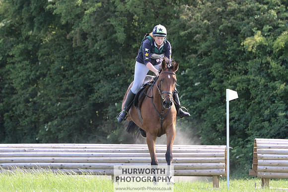 Hurworth Show Cross 120