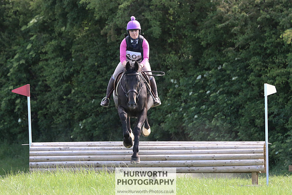 Hurworth Show Cross 128