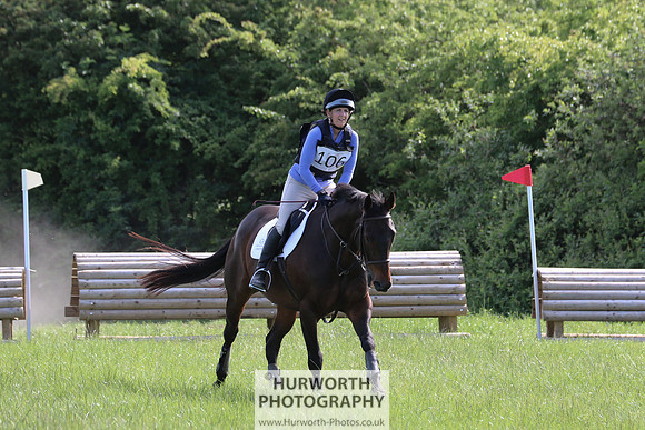 Hurworth Show Cross 140