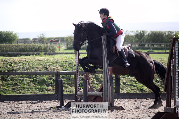 Hurworth Good Friday Show Cross 044
