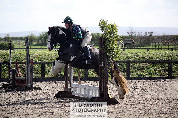 Hurworth Good Friday Show Cross 057