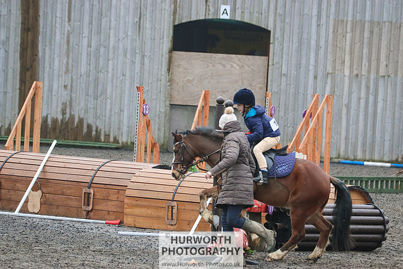 Hurworth ShowCross 120