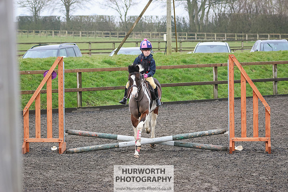 Hurworth ShowCross 140