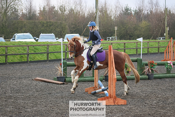 Hurworth ShowCross 200