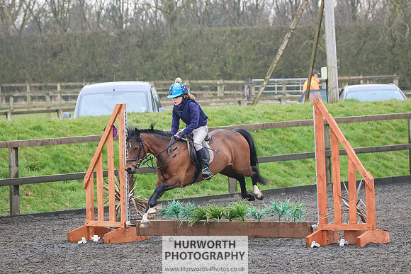 Hurworth ShowCross 212