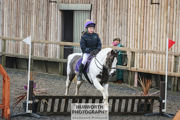 Hurworth ShowCross 240