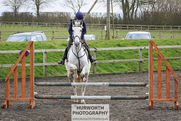 Hurworth ShowCross 128